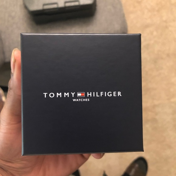 2-tone stainless steel Tommy Hilfiger watch - Picture 2 of 2